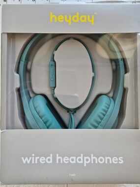 heyday Gray Headphone Box with Yellow Logo